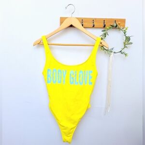 Body Glove Smoothies The Look One Piece Swimsuit